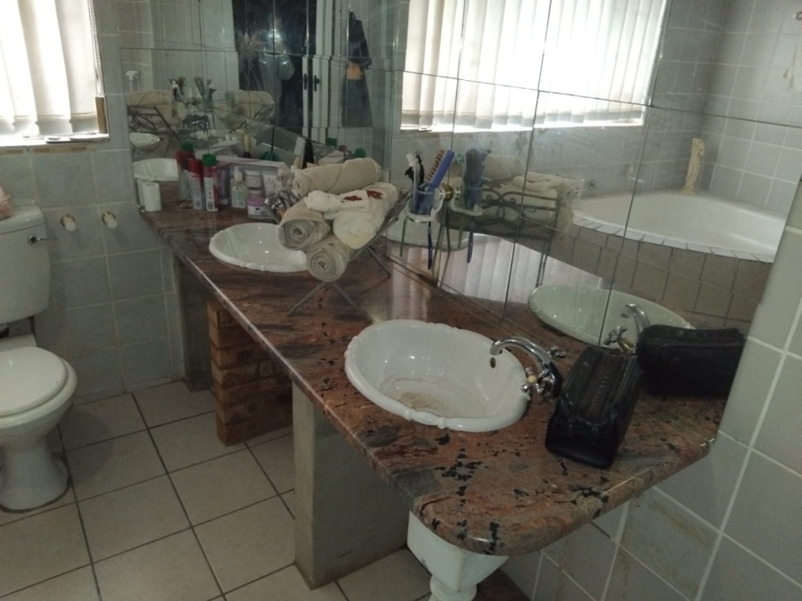 4 Bedroom Property for Sale in Stilfontein Ext 4 North West